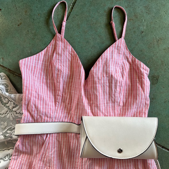 Charlotte Russe ::  Envelope Belt Bag - Picture 2 of 14